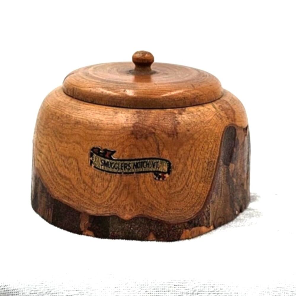 Vintage 1960s hand turned raw edge wood box keepsake from Smugglers Notch VT